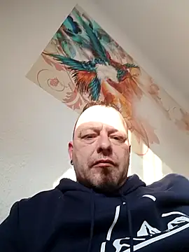 ich411983 online show from February 26, 7:10 am