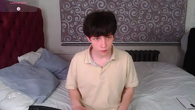 iwillfall online show from April 10, 8:27 pm