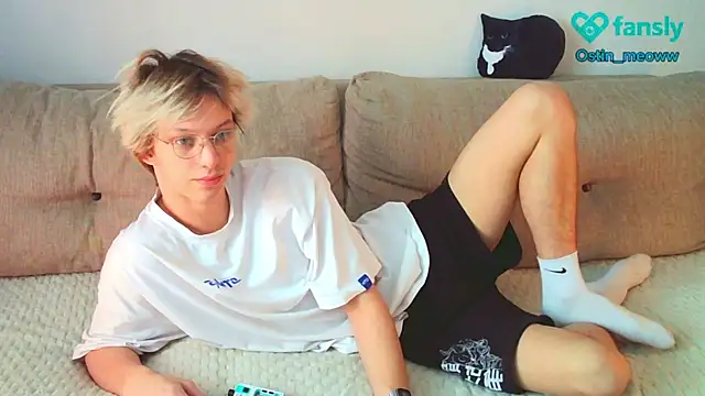 Ostin meow online show from March 18, 7:23 am