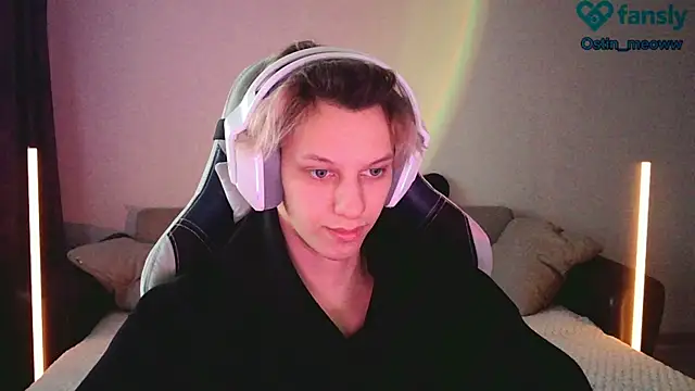 Ostin meow online show from March 16, 12:44 pm