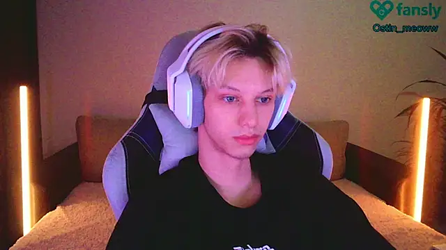 Ostin meow online show from February 9, 1:25 pm