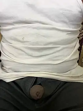 Snapshot of aprivateguy chatting on December 25, 5:26 am aprivateguy online show from December 25, 5:26 am