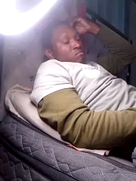 elchicomielrd online show from March 3, 7:05 am