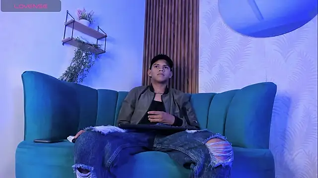 Jeffry wolvess online show from February 12, 12:11 pm