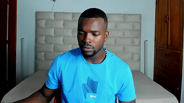 Dylan Taylor online show from March 7, 2:42 am