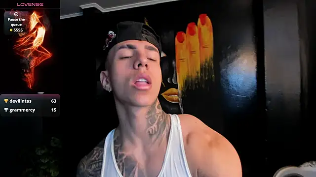Snapshot of Flynn_Riider chatting on October 21, 5:38 pm Flynn Riider online show from October 21, 5:38 pm