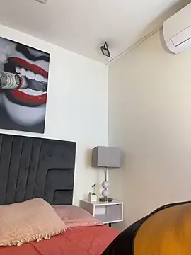 Robin Rief online show from February 15, 3:46 am