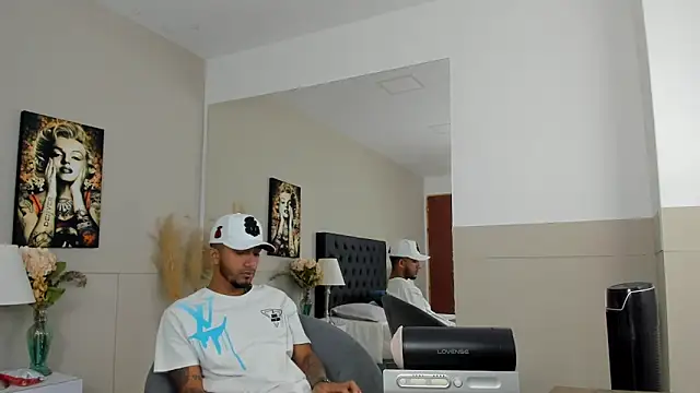 Robin Rief online show from January 17, 3:34 am