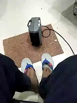 Snapshot of KUKU69XX chatting on February 23, 5:46 pm KUKU69XX online show from February 23, 5:46 pm