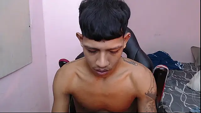 mr stiven  online show from January 6, 1:42 am