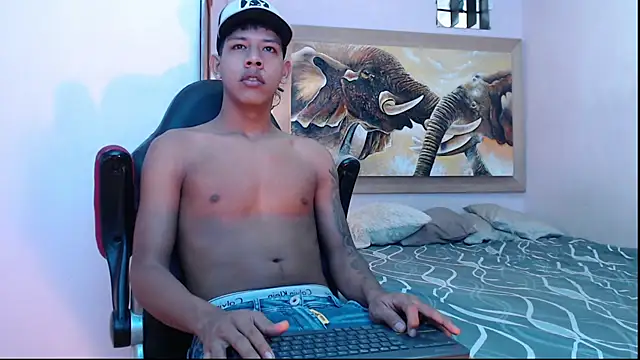 mr stiven  online show from February 17, 2:42 am