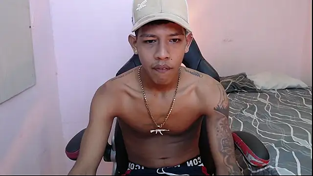 mr stiven  online show from December 28, 2:54 am