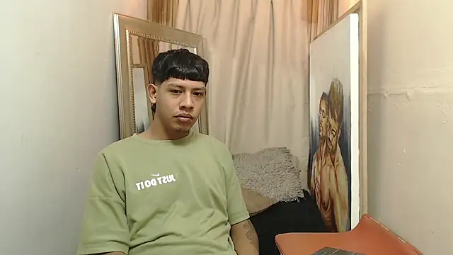 mr stiven  online show from November 9, 3:21 am