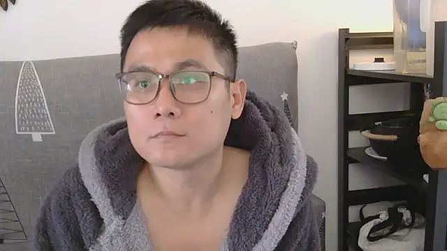 866532 online show from November 9, 4:05 am