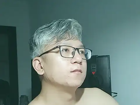 leoUSIR online show from September 23, 5:23 pm