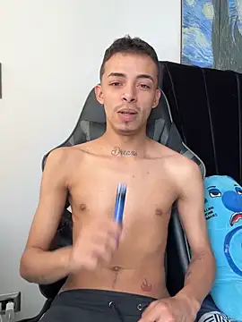twink latino5 online show from February 22, 3:13 pm