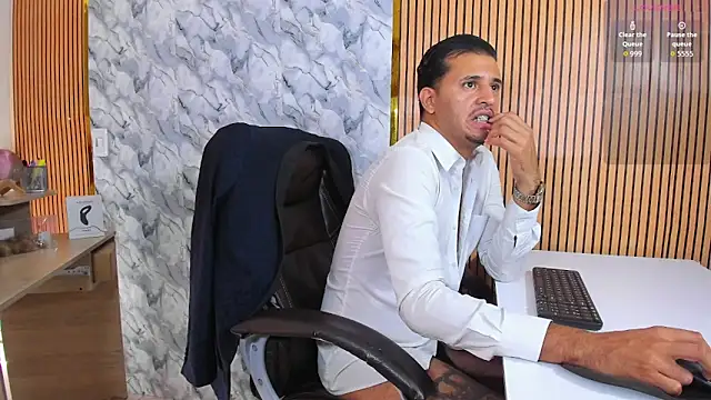 Hideintheoffice online show from March 13, 3:08 pm