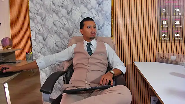 Hideintheoffice online show from April 2, 1:41 pm