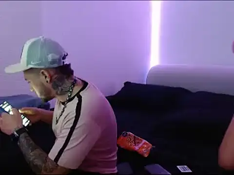 miia-liiam online show from January 3, 5:06 am