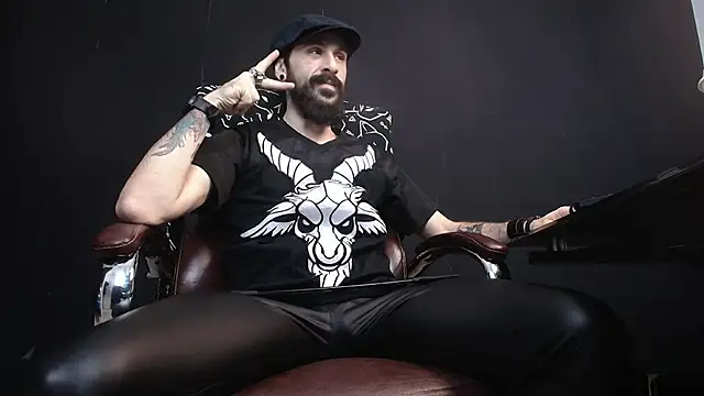 AxelColton online show from February 16, 6:10 am