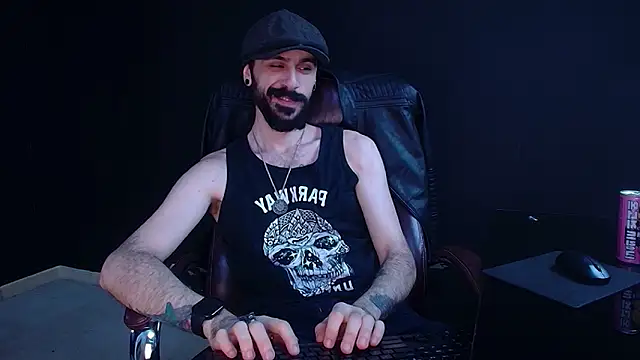 AxelColton online show from November 29, 5:42 am