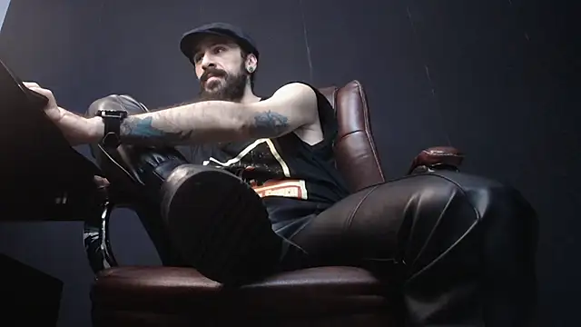 AxelColton online show from March 3, 5:29 am