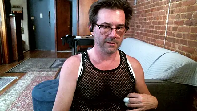 Johnny Bottoms online show from April 18, 5:47 pm