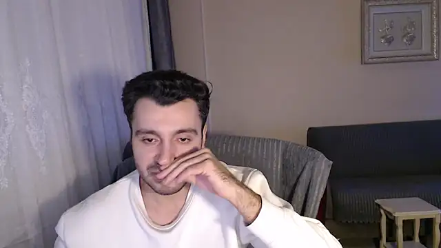 handsomeee04 online show from November 29, 12:56 am