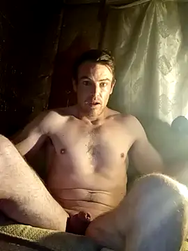 Snapshot of Eddyfrancis87 chatting on October 4, 1:32 am Eddyfrancis87 online show from October 4, 1:32 am