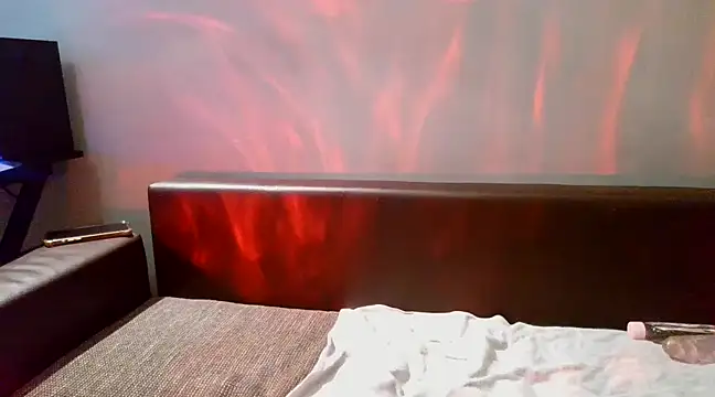 Snapshot of DiamondZar77038 chatting on March 4, 6:29 pm DiamondZar77038 online show from March 4, 6:29 pm