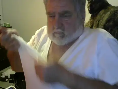 viejo oso online show from September 20, 2:33 am