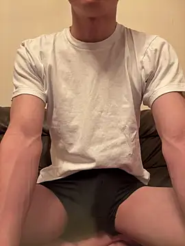 miichannnnn online show from March 4, 5:13 pm