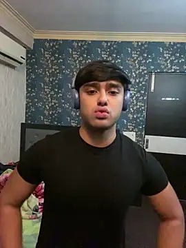 Snapshot of sunny49477 chatting on January 23, 12:25 am sunny49477 online show from January 23, 12:25 am