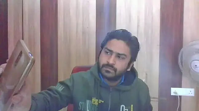 Snapshot of indihotguy chatting on January 22, 6:42 am indihotguy online show from January 22, 6:42 am