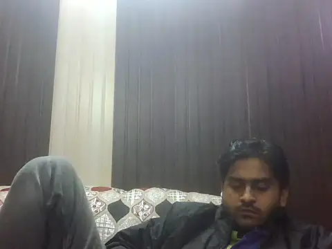 indihotguy online show from November 13, 4:11 pm