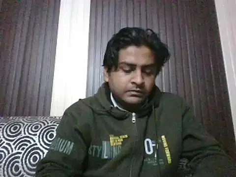 Snapshot of indihotguy chatting on February 9, 5:11 pm indihotguy online show from February 9, 5:11 pm