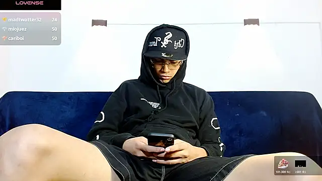 Br4ndxpimm online show from October 23, 1:47 pm