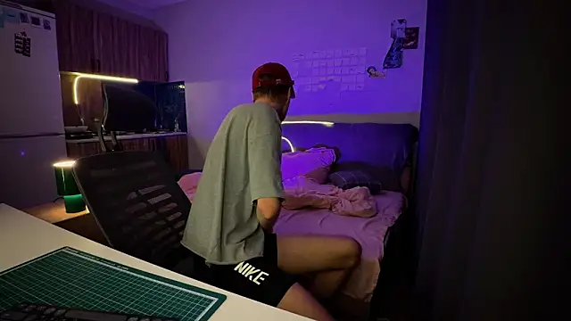 Leonnextdoor online show from May 29, 9:36 pm