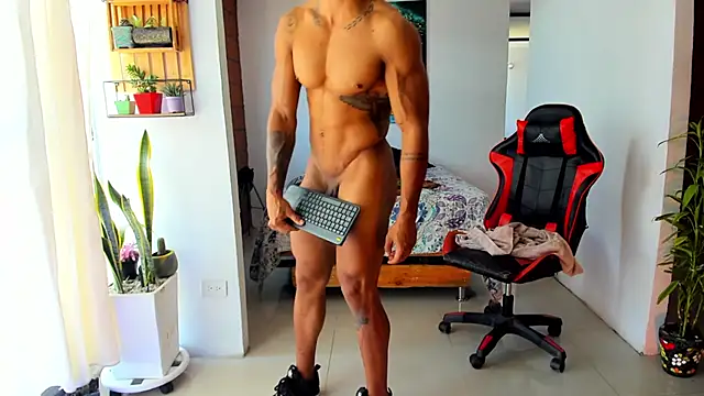 Adam Valenciia online show from November 7, 4:10 pm