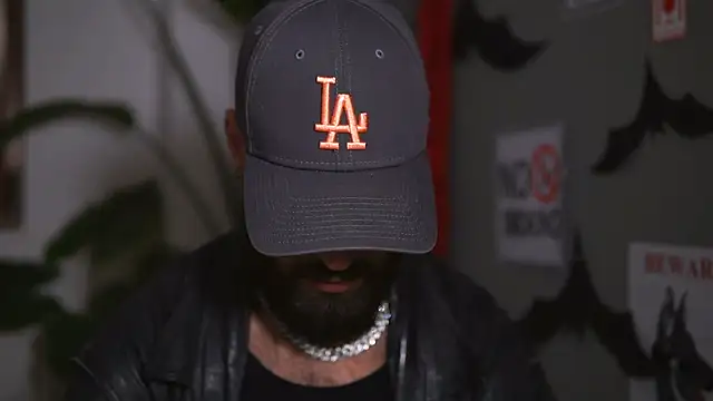 HairyRobxxx online show from November 7, 8:56 pm