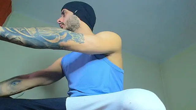 XanderCage99 online show from January 15, 10:02 pm