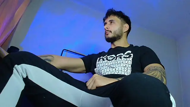 XanderCage99 online show from November 16, 7:54 am