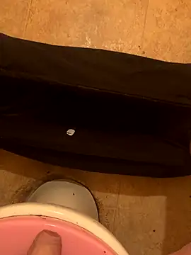 Snapshot of balint35 chatting on September 25, 12:59 pm balint35 online show from September 25, 12:59 pm