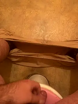 Snapshot of balint35 chatting on November 1, 4:49 am balint35 online show from November 1, 4:49 am