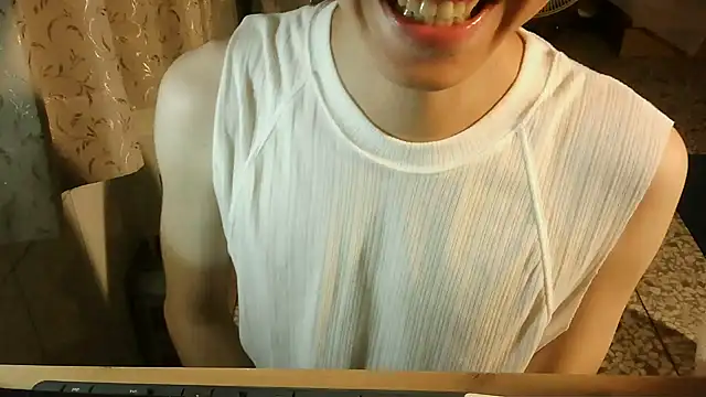 KYU890428 online show from October 16, 5:54 pm