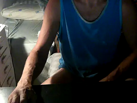 Snapshot of GoloZeusMax chatting on October 6, 6:07 am GoloZeusMax online show from October 6, 6:07 am