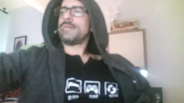 Snapshot of Patrickhound chatting on February 5, 4:59 pm Patrickhound online show from February 5, 4:59 pm