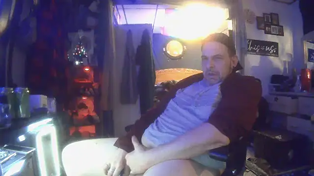 MacGayver1977 online show from March 3, 4:34 am