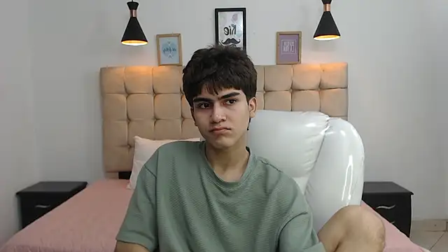 Tommy18   online show from January 29, 4:58 am