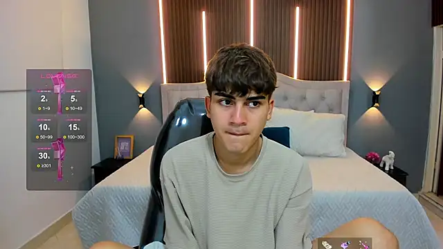 Tommy18   online show from October 14, 3:46 am